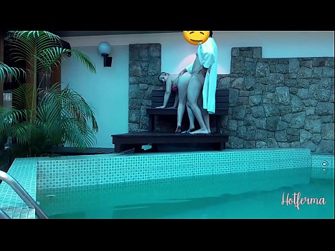 ❤️ Patron hizmetçiyi havuza davet eder ama bir sıcağa dayanamaz ❌ Kaliteli porno pornoda tr.pornoklinge.ru